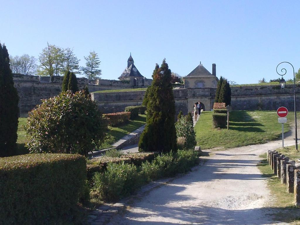 Chambre D'Hotes De L'Estuaire De Blaye Exterior photo